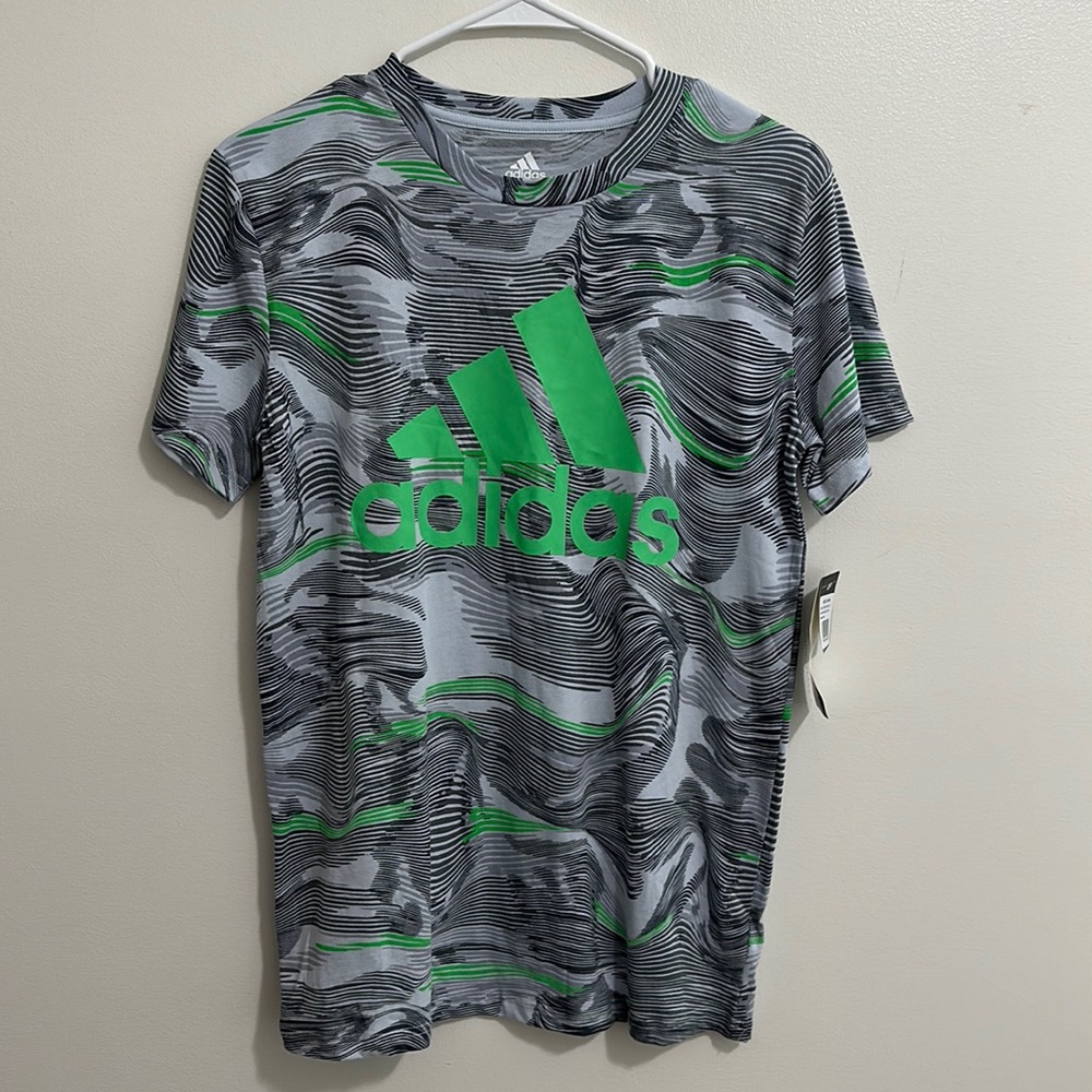 NWT Adidas Gray Green Printed Short Sleeve Tee Boys Youth Large 14-16